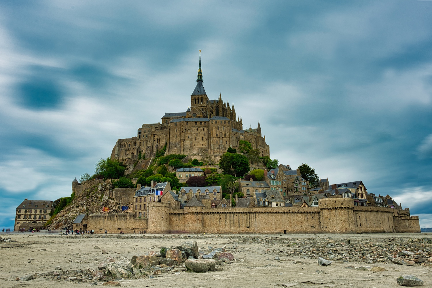 This picture of Mont St. Michel is a lie: It looks deserted, but it is only because of the long exposure.