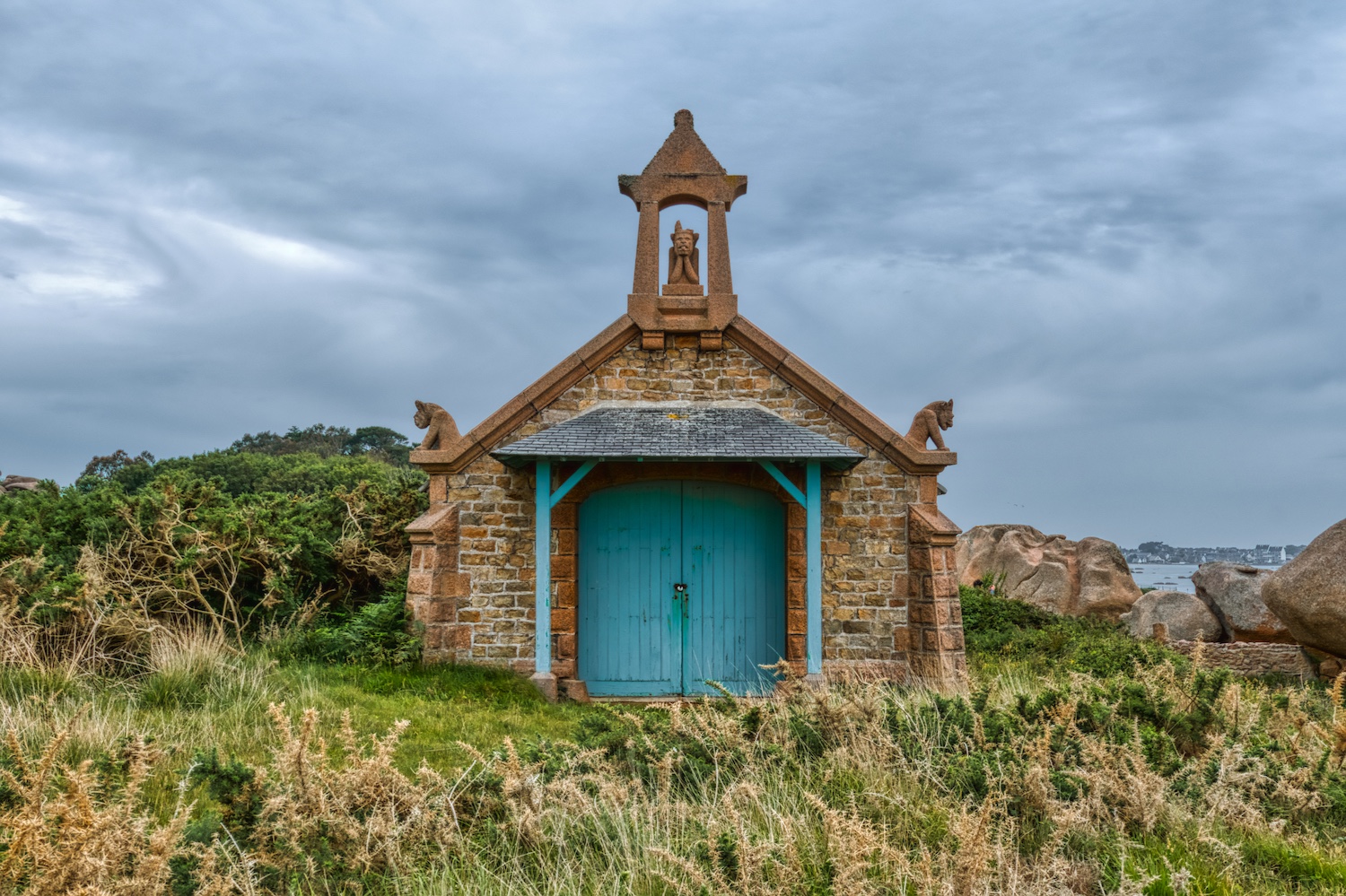 Old chapel on the coastline of Ploumanach