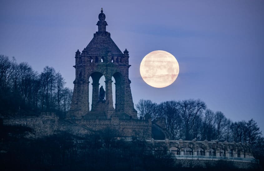 The best spots to photograph the Kaiser Wilhelm Monument in Porta Westfalica