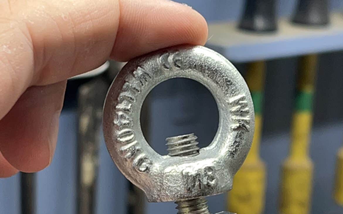 Hammerhead bolt from Halfen for fastening a ring nut