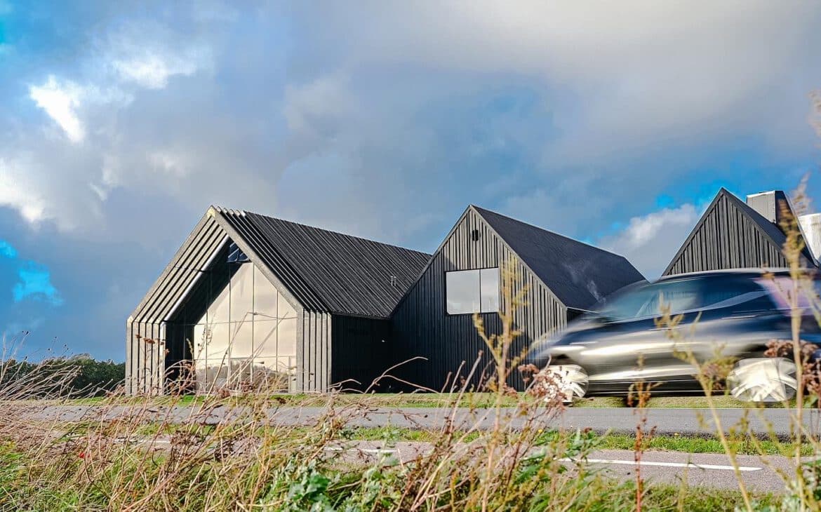 A distillery on the same latitude as Edinburgh, ideal for the production of good whiskey.