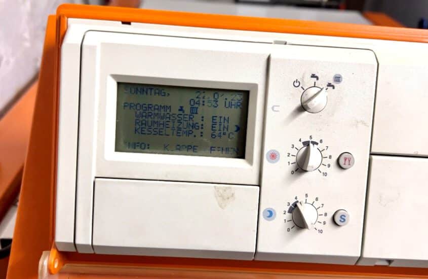 Temperature controller on Viessmann Trimatic jumps between values