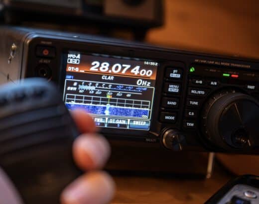 I had many questions about amateur radio contests, and didn't understand the whole thing. Who can participate? Can I just answer any call? What should be exchanged in the QSO? Here you find the answers.
