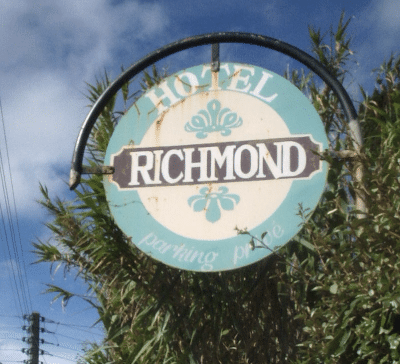 Gibt es das Hotel Richmond in Saint Lunaire in Frankreich noch?